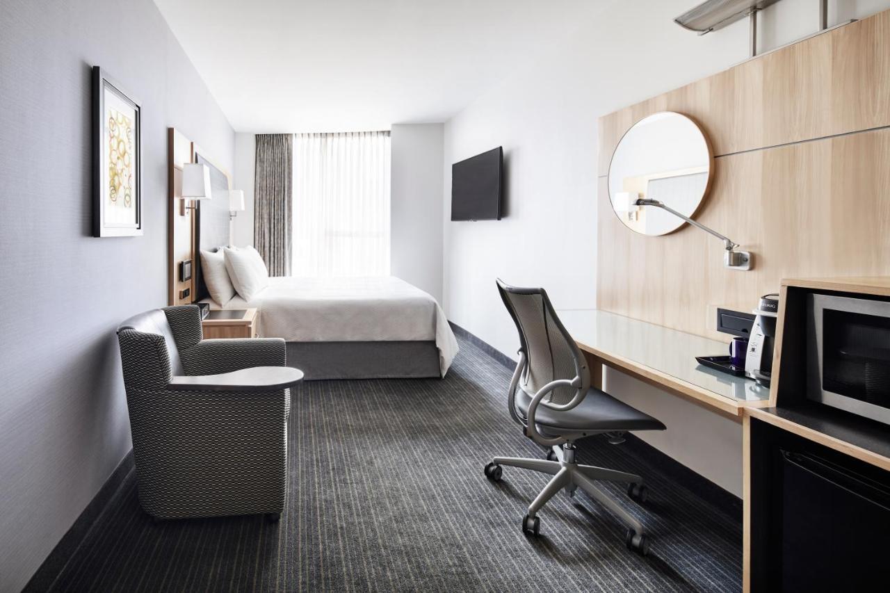 Standard Zimmer mit Kingsize-Bett